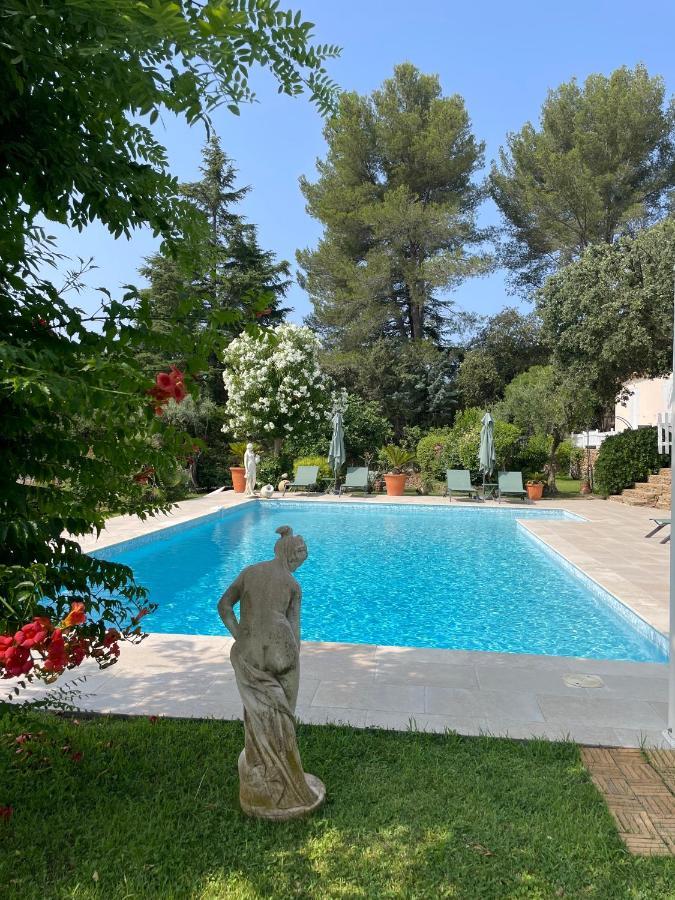 Le Clos Serein Le Beausset Exterior foto